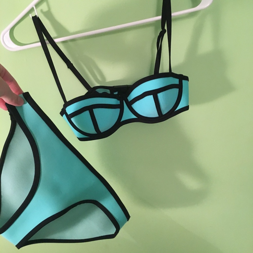 ORIGINAL AND REAL TRIANGL BATHING SUIT